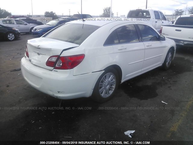 1C3LC56R98N202006 - 2008 CHRYSLER SEBRING TOURING WHITE photo 4