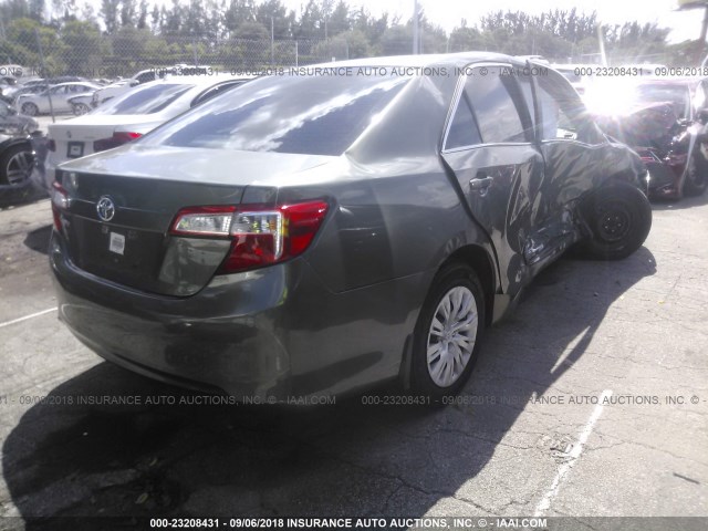 4T4BF1FK8CR209538 - 2012 TOYOTA CAMRY SE/LE/XLE ნაცრისფერი ფოტო 4