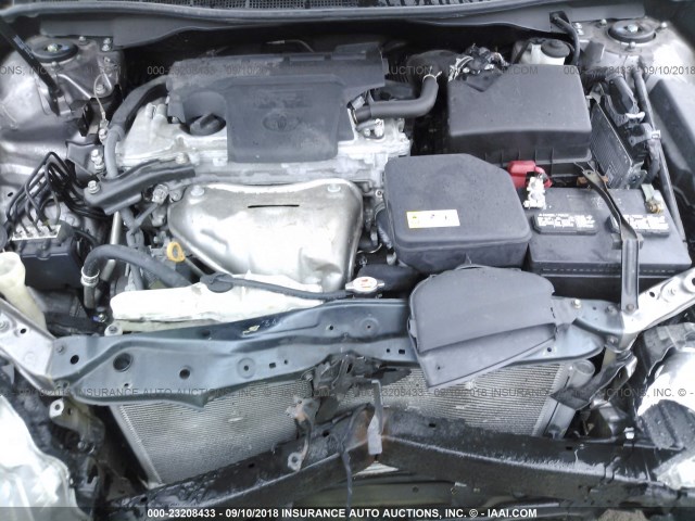 4T1BF1FK3HU342211 - 2017 TOYOTA CAMRY LE/XLE/SE/XSE GRAY photo 10