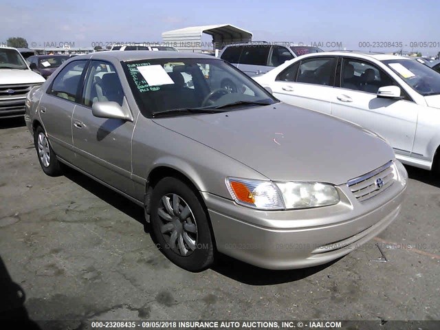 4T1BG22K21U794603 - 2001 TOYOTA CAMRY CE/LE/XLE 金色 照片 1