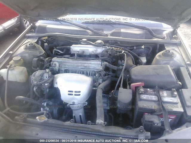 JT2BG22K1X0333146 - 1999 TOYOTA CAMRY LE/XLE 金色 照片 10