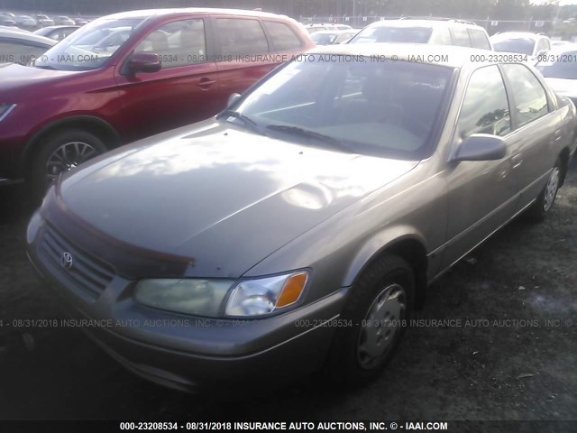JT2BG22K1X0333146 - 1999 TOYOTA CAMRY LE/XLE 金色 照片 2