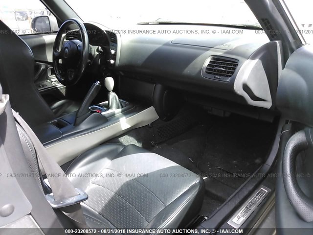 JHMAP11461T002129 - 2001 HONDA S2000 SILVER photo 5