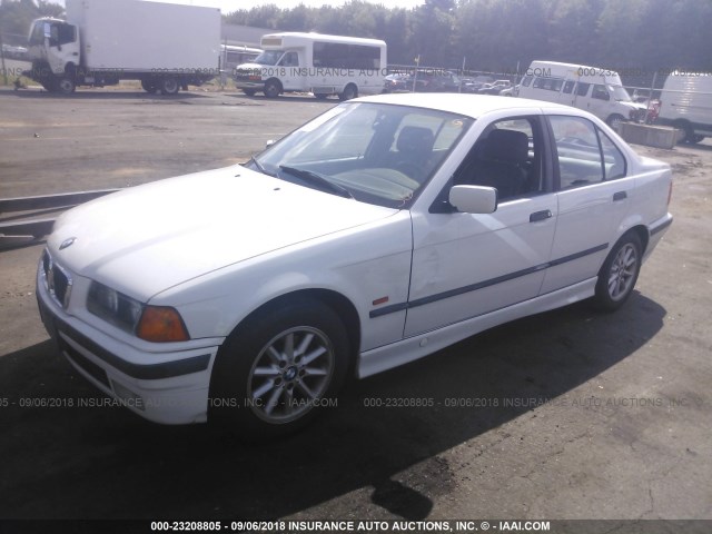 WBACD4321VAV49937 - 1997 BMW 328 I AUTOMATIC WHITE photo 2