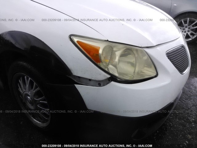 5Y2SL65896Z441633 - 2006 PONTIAC VIBE WHITE photo 6