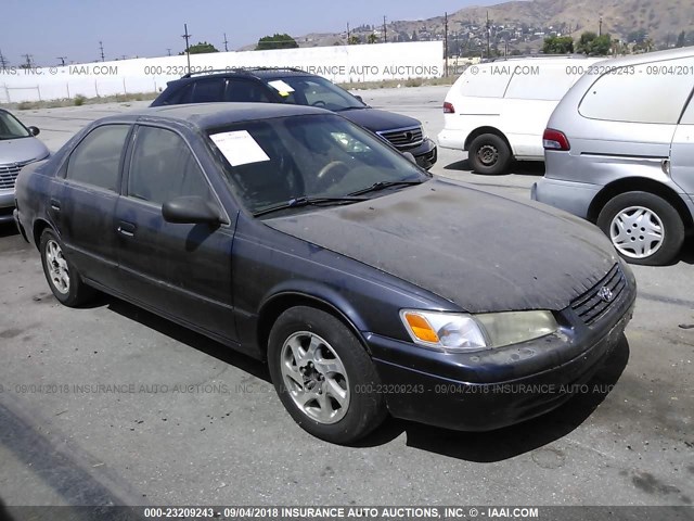 JT2BF28K2W0092822 - 1998 TOYOTA CAMRY LE/XLE BLUE photo 1