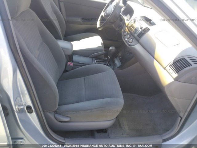 4T1BE32K25U968171 - 2005 TOYOTA CAMRY LE/XLE/SE Mavi foto 5