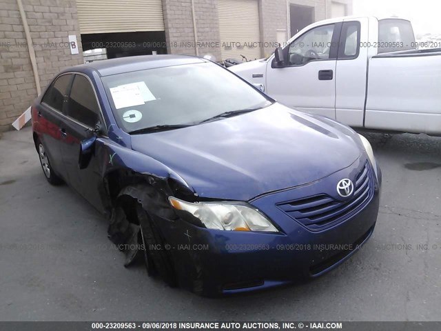 4T4BE46K18R027689 - 2008 TOYOTA CAMRY CE/LE/XLE/SE BLUE photo 1