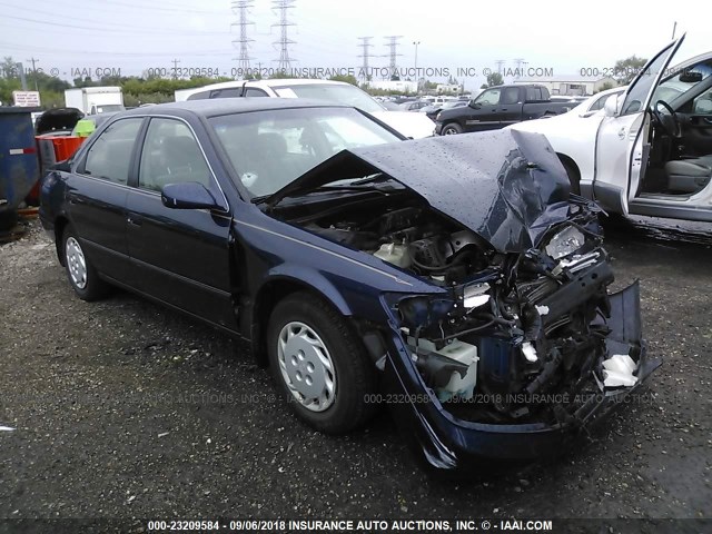 4T1BG28K3WU231722 - 1998 TOYOTA CAMRY CE/LE/XLE 蓝色 照片 1