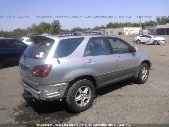 JT6GF10U0Y0081333 - 2000 LEXUS RX 300 SILVER photo 4