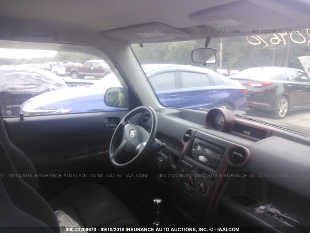 JTLKT334950219700 - 2005 TOYOTA SCION XB Lila Foto 5