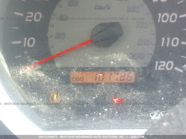 3TMLU4EN8AM043044 - 2010 TOYOTA TACOMA DOUBLE CAB ვერცხლისფერი ფოტო 7