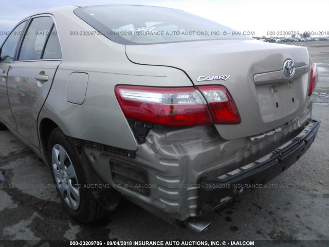 4T1BK46KX8U069636 - 2008 TOYOTA CAMRY LE/XLE/SE Алтын фото 6