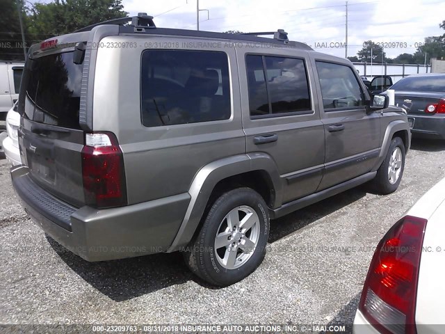 1J8HG48N06C322952 - 2006 JEEP COMMANDER GOLD photo 4