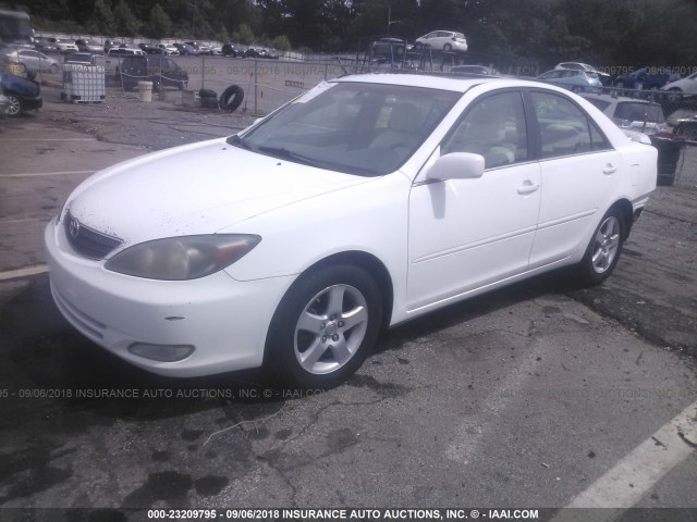 4T1BF32K32U018927 - 2002 TOYOTA CAMRY LE/XLE/SE Ақ фото 2