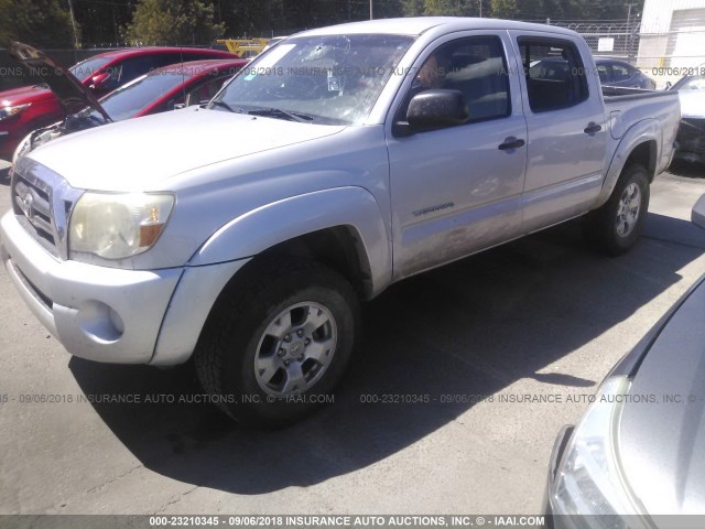3TMJU4GNXAM093058 - 2010 TOYOTA TACOMA DOUBLE CAB PRERUNNER SILVER photo 2