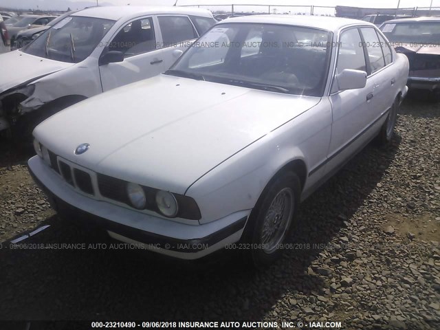 WBAHD2314KBF61073 - 1989 BMW 535 I AUTOMATIC WHITE photo 2