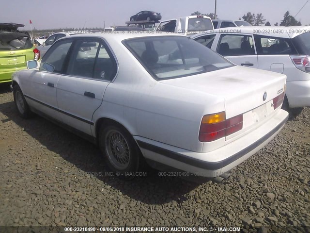 WBAHD2314KBF61073 - 1989 BMW 535 I AUTOMATIC WHITE photo 3