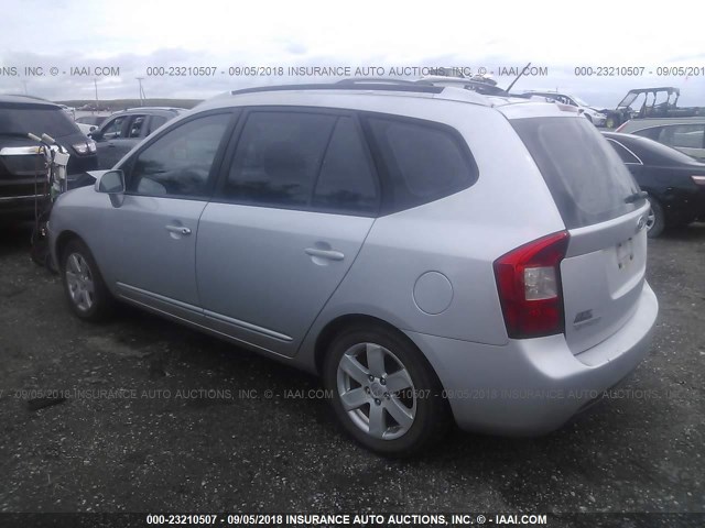 KNAFG525177088678 - 2007 KIA RONDO LX/EX SILVER photo 3