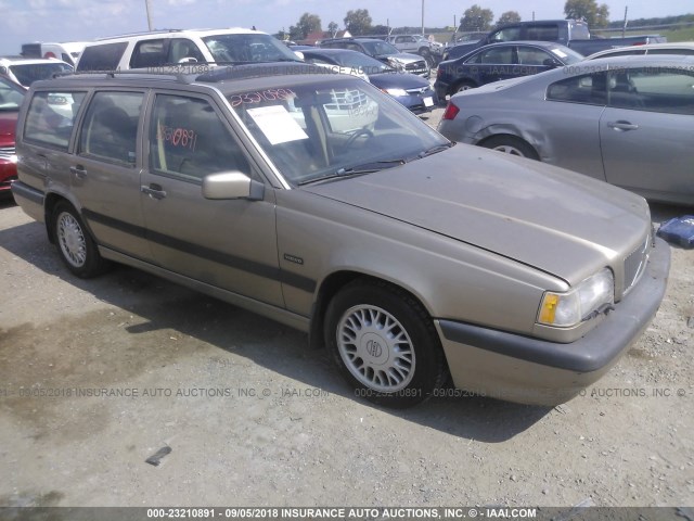 YV1LW5520R2037337 - 1994 VOLVO 850 GOLD photo 1