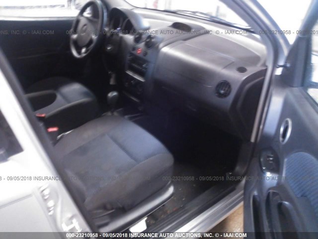KL1TD66667B771617 - 2007 CHEVROLET AVEO LS SILVER photo 5