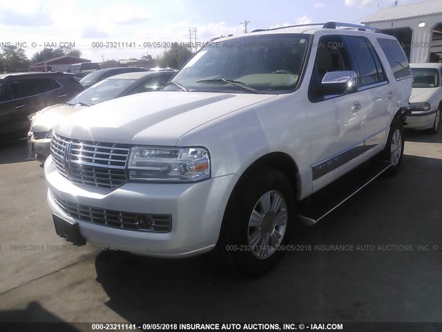 5LMJJ2J51AEJ05814 - 2010 LINCOLN NAVIGATOR 白色 照片 2