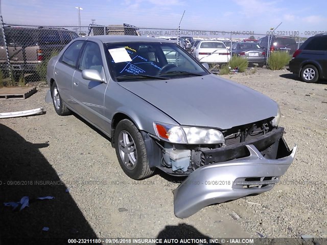 4T1BG22K61U051264 - 2001 TOYOTA CAMRY CE/LE/XLE 银色 照片 1