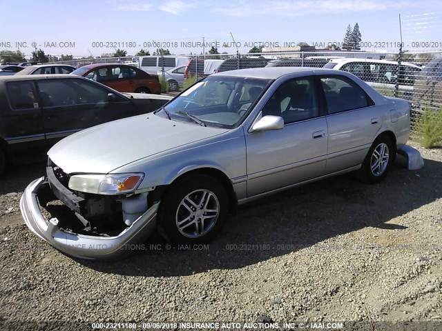 4T1BG22K61U051264 - 2001 TOYOTA CAMRY CE/LE/XLE SILVER photo 2