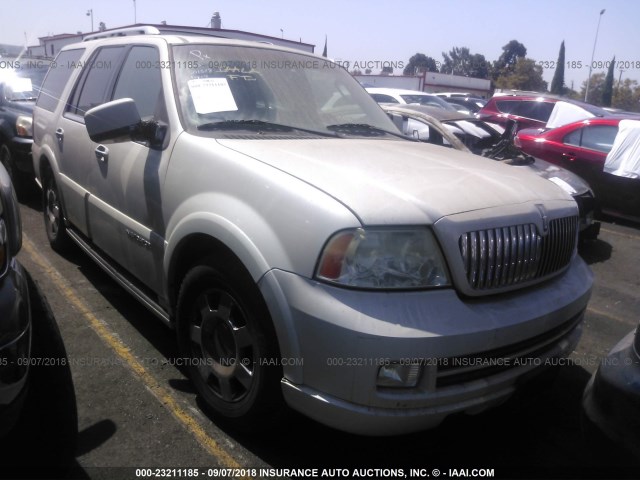 5LMFU27595LJ01368 - 2005 LINCOLN NAVIGATOR Biały zdjęcie 1