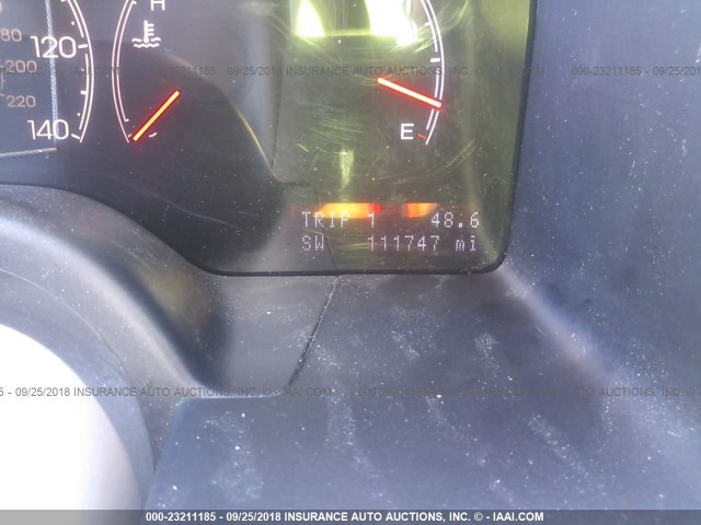 5LMFU27595LJ01368 - 2005 LINCOLN NAVIGATOR Biały zdjęcie 7