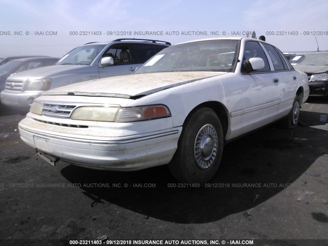 2FALP71W5VX211780 - 1997 FORD CROWN VICTORIA POLICE INTERCEPTOR WHITE photo 2