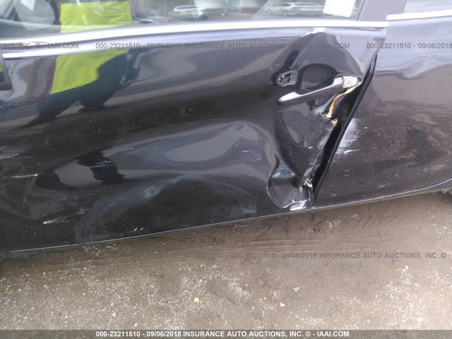 4T1BF1FK2HU379671 - 2017 TOYOTA CAMRY LE/XLE/SE/XSE Dark Blue photo 6