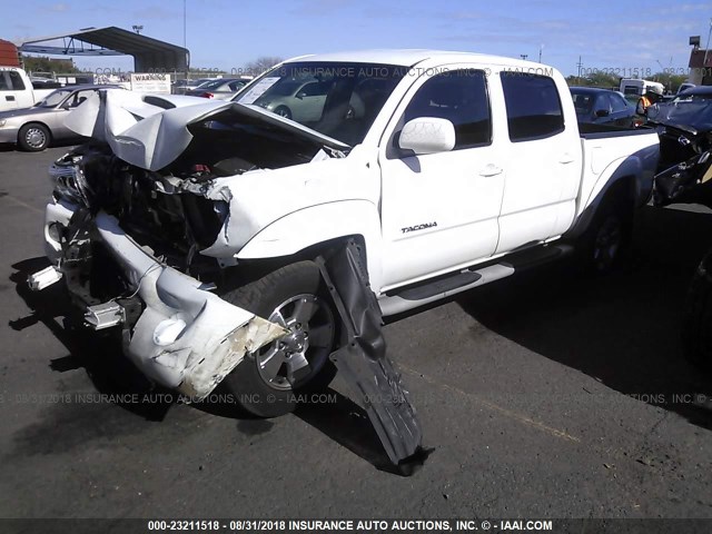 5TEJU62N05Z065829 - 2005 TOYOTA TACOMA DOUBLE CAB PRERUNNER WHITE photo 2