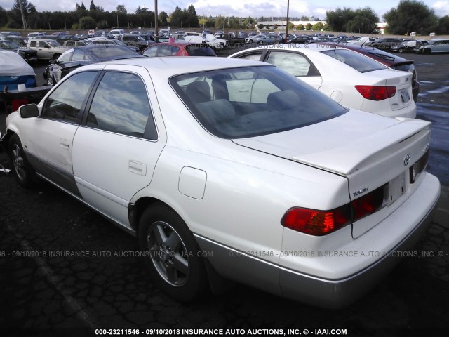 JT2BG22K610546276 - 2001 TOYOTA CAMRY CE/LE/XLE 白色 照片 3
