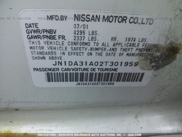 JN1DA31A02T301959 - 2002 NISSAN MAXIMA GLE/SE WHITE photo 9