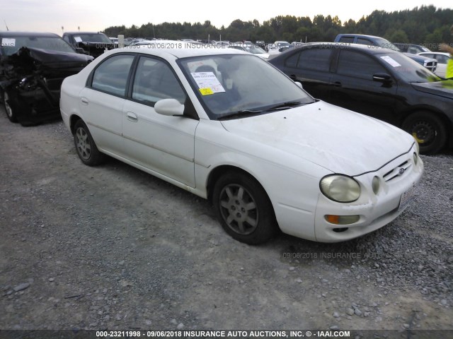 KNAFB1613Y5200604 - 2000 KIA SPECTRA GS/GSX WHITE photo 1