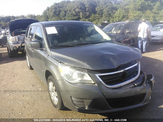 2V4RW4D13AR388578 - 2010 VOLKSWAGEN ROUTAN S GRAY photo 1