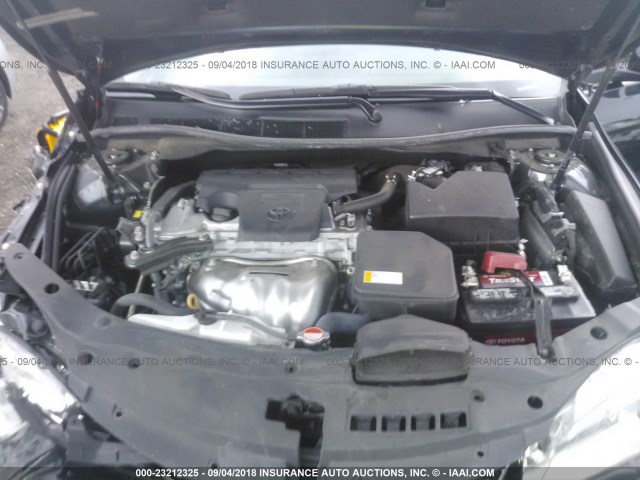 4T1BF1FK6GU167113 - 2016 TOYOTA CAMRY LE/XLE/SE/XSE 黑色 照片 10