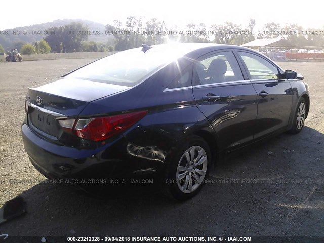 5NPEB4AC5DH553462 - 2013 HYUNDAI SONATA GLS PURPLE photo 4