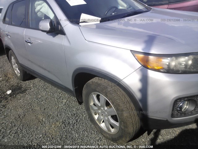 5XYKT3A14BG171193 - 2011 KIA SORENTO LX 灰色 照片 1