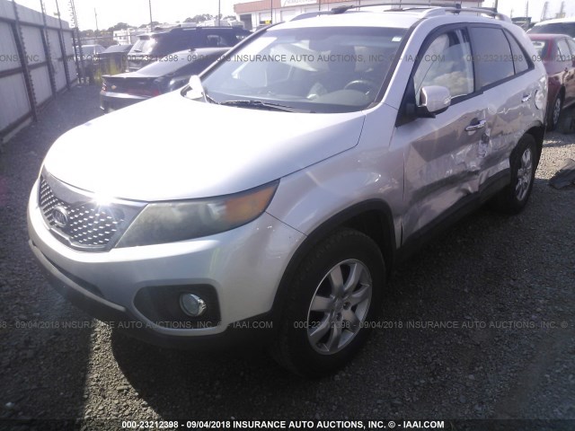 5XYKT3A14BG171193 - 2011 KIA SORENTO LX 灰色 照片 2