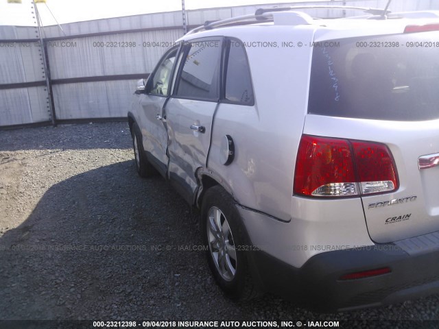 5XYKT3A14BG171193 - 2011 KIA SORENTO LX 灰色 照片 3