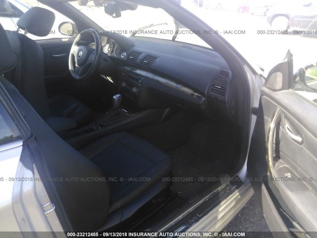 WBAUN93509VK40273 - 2009 BMW 135 I SILVER photo 5