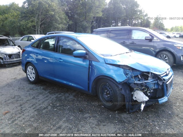 1FAHP3F21CL448104 - 2012 FORD FOCUS SE BLUE photo 1