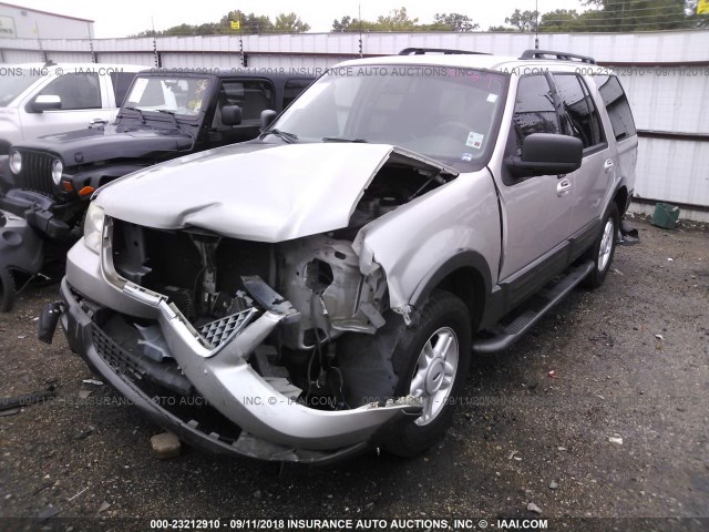1FMPU15545LA37339 - 2005 FORD EXPEDITION XLT SILVER photo 6