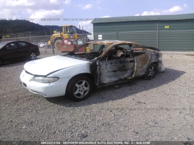 1G2WP1214WF231575 - 1998 PONTIAC GRAND PRIX GTP WHITE photo 2