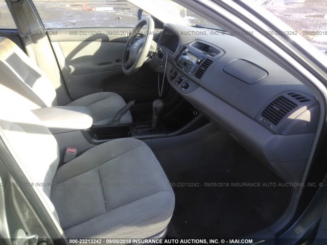 4T1BE32K24U850863 - 2004 TOYOTA CAMRY LE/XLE/SE 灰色 照片 5