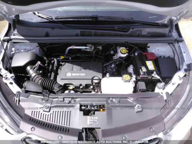 KL4CJASB6JB654189 - 2018 BUICK ENCORE PREFERRED Күміс фото 10