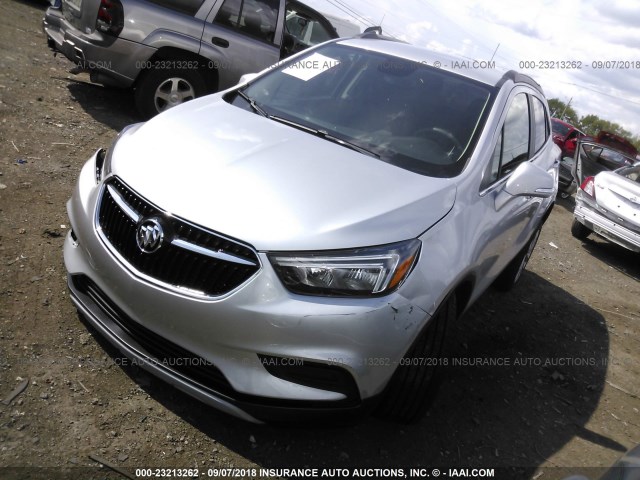 KL4CJASB6JB654189 - 2018 BUICK ENCORE PREFERRED SILVER photo 2