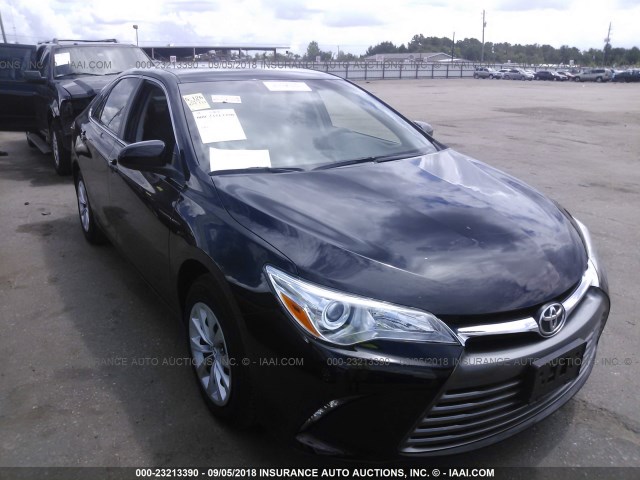 4T4BF1FK8FR506720 - 2015 TOYOTA CAMRY LE/XLE/SE/XSE 黑色 照片 1